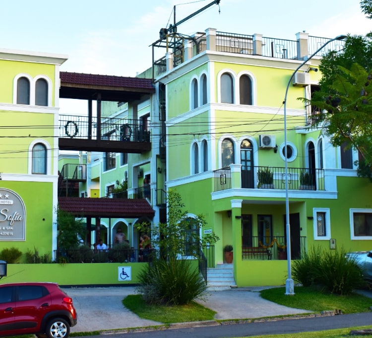 Pileta del hotel La Sofía