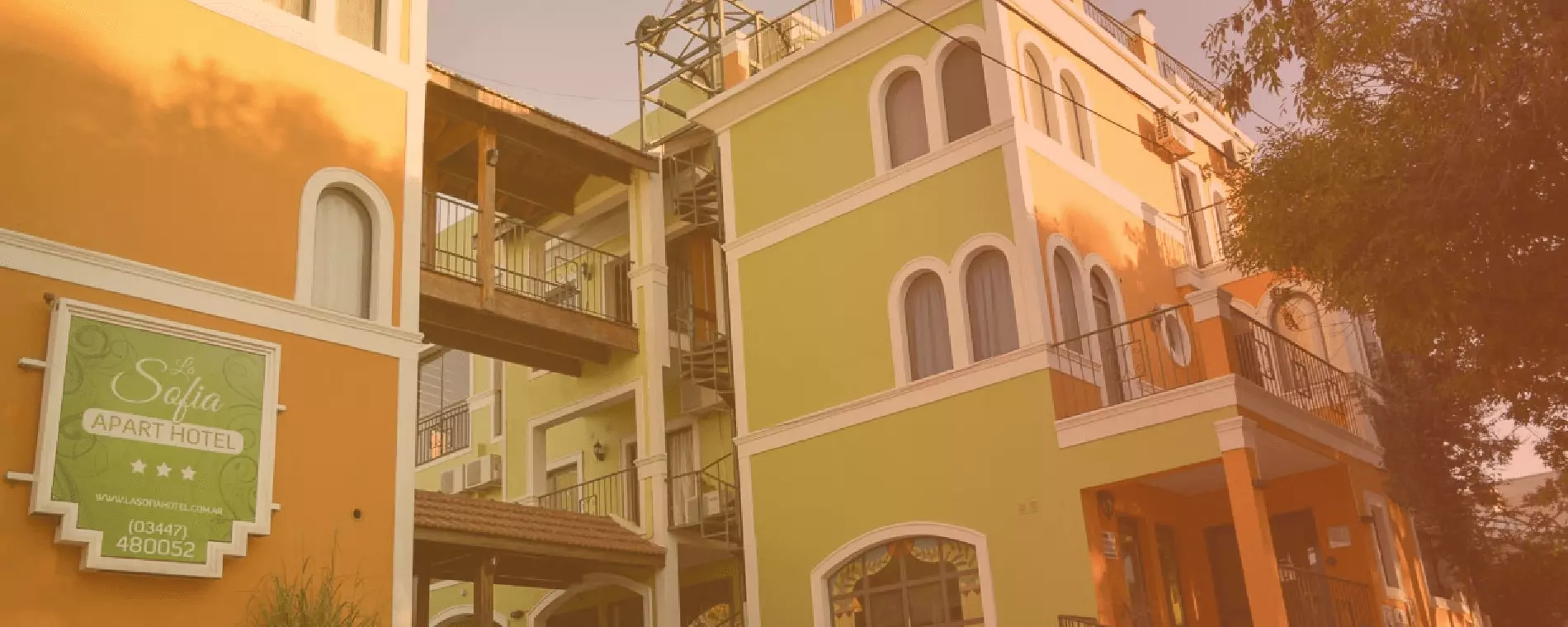 Apart Hotel La Sofía, Estilo Colonial